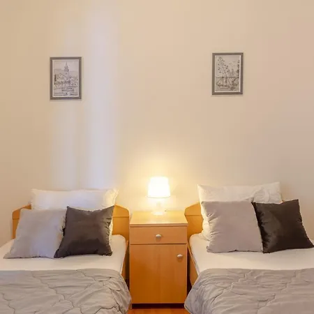 Apartment Tomas No.2 *