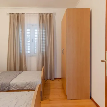 Tomas No.2 Apartment Prizba